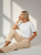 tshirt-lemonada-bialy-klasyczny-bawelna-elastan-male-logo-lemonada-atelier-minimalistyczny-tshirt-damski-basic-premium-polska-marka-butik-szykownia-6