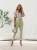 spodnie-cygaretki-novum-pistacjowe-elastyczne-z-troczkiem-7-8-damskie-eleganckie-wygodne-kieszenie-eleganckie-sportowe-polska-produkcja-wiskoza-elastan-butik-szykownia-7