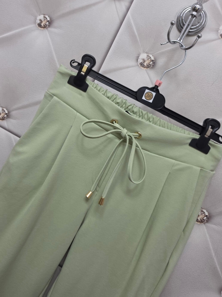 spodnie-cygaretki-novum-pistacjowe-elastyczne-z-troczkiem-7-8-damskie-eleganckie-wygodne-kieszenie-eleganckie-sportowe-polska-produkcja-wiskoza-elastan-butik-szykownia-9
