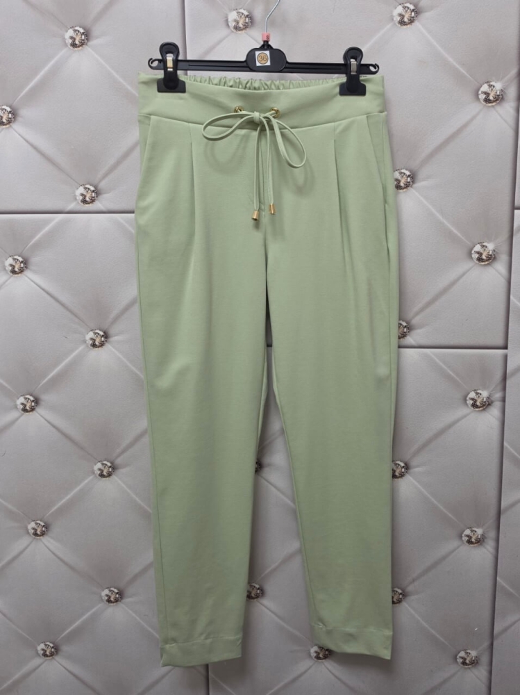 spodnie-cygaretki-novum-pistacjowe-elastyczne-z-troczkiem-7-8-damskie-eleganckie-wygodne-kieszenie-eleganckie-sportowe-polska-produkcja-wiskoza-elastan-butik-szykownia-10