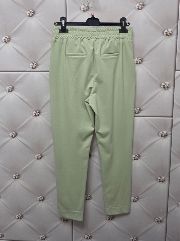 spodnie-cygaretki-novum-pistacjowe-elastyczne-z-troczkiem-7-8-damskie-eleganckie-wygodne-kieszenie-eleganckie-sportowe-polska-produkcja-wiskoza-elastan-butik-szykownia-12
