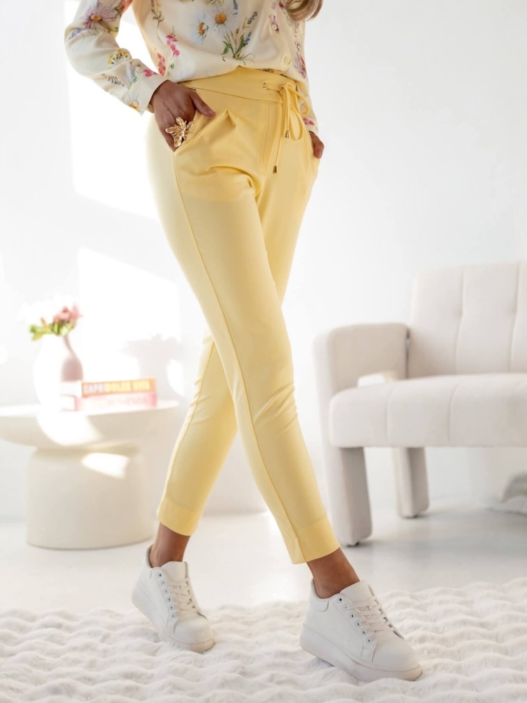 spodnie-cygaretki-novum-zolte-elastyczne-z-troczkiem-7-8-damskie-eleganckie-wygodne-kieszenie-eleganckie-sportowe-polska-produkcja-wiskoza-elastan-butik-szykownia-7