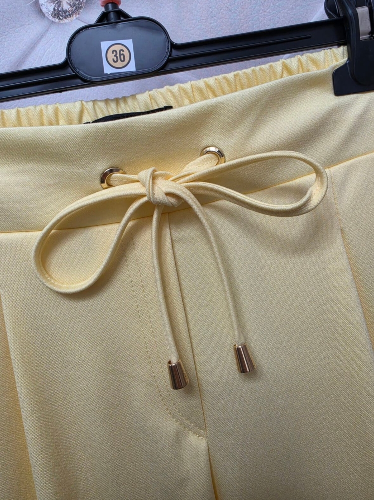 spodnie-cygaretki-novum-zolte-elastyczne-z-troczkiem-7-8-damskie-eleganckie-wygodne-kieszenie-eleganckie-sportowe-polska-produkcja-wiskoza-elastan-butik-szykownia-10
