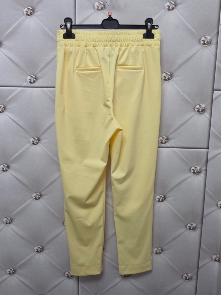 spodnie-cygaretki-novum-zolte-elastyczne-z-troczkiem-7-8-damskie-eleganckie-wygodne-kieszenie-eleganckie-sportowe-polska-produkcja-wiskoza-elastan-butik-szykownia-11
