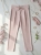 spodnie-cygaretki-novum-pudrowy-roz-elastyczne-z-troczkiem-7-8-damskie-eleganckie-wygodne-kieszenie-eleganckie-sportowe-polska-produkcja-wiskoza-elastan-butik-szykownia-3