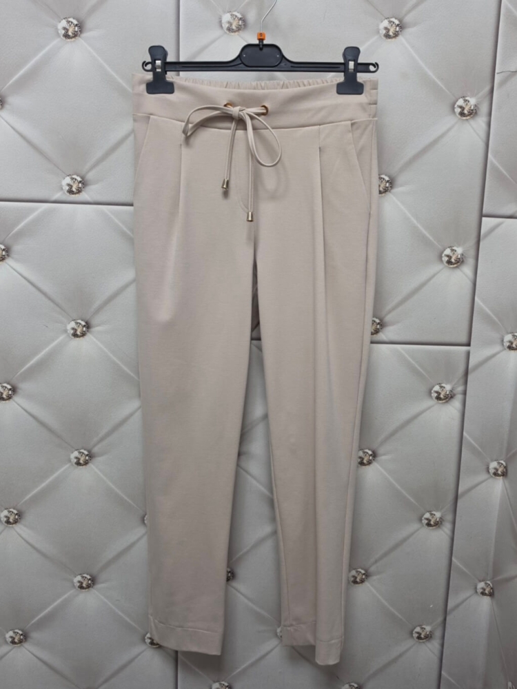spodnie-cygaretki-novum-jasny-bez-elastyczne-z-troczkiem-7-8-damskie-eleganckie-wygodne-kieszenie-eleganckie-sportowe-polska-produkcja-wiskoza-elastan-butik-szykownia-9