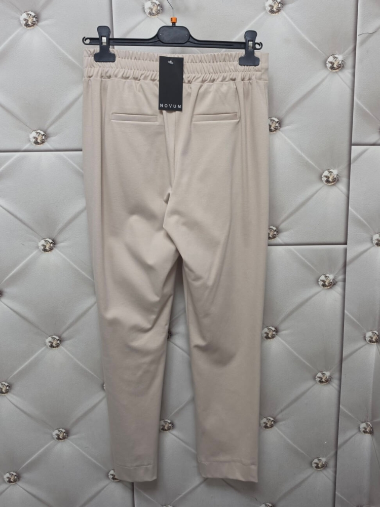spodnie-cygaretki-novum-jasny-bez-elastyczne-z-troczkiem-7-8-damskie-eleganckie-wygodne-kieszenie-eleganckie-sportowe-polska-produkcja-wiskoza-elastan-butik-szykownia-11