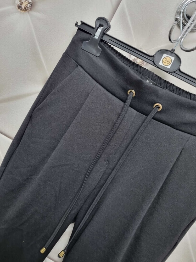 spodnie-cygaretki-novum-czarne-elastyczne-z-troczkiem-7-8-damskie-eleganckie-wygodne-kieszenie-eleganckie-sportowe-polska-produkcja-wiskoza-elastan-butik-szykownia-9