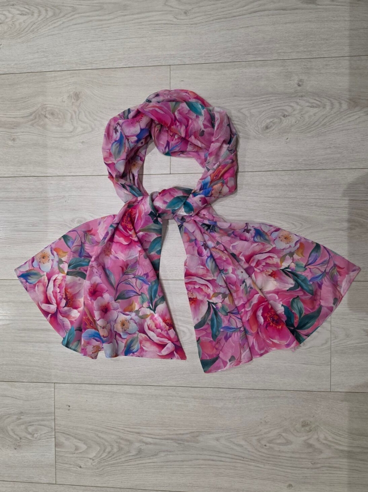 apaszka-szal-florisena-rozowa-kwiaty-duza-bawelna-100-lekka-wiosenna-kolorowa-damska-170x95-butik-szykownia-8