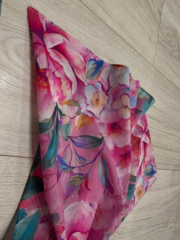 apaszka-szal-florisena-rozowa-kwiaty-duza-bawelna-100-lekka-wiosenna-kolorowa-damska-170x95-butik-szykownia-10