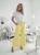 spodnie-limonella-cytrynowe-wide-leg-maselko-elastyczne-guma-w-pasie-pasek-parciany-damskie-wiosenne-wygodne-modne-butik-szykownia-6