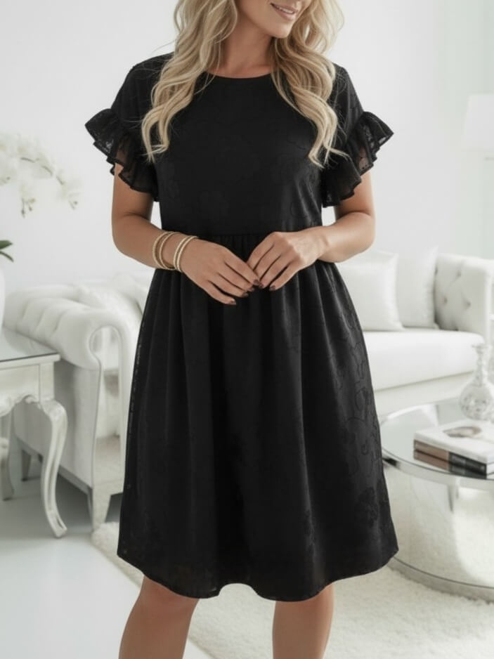 sukienka-almeria-czarny-oversize-kwiaty-3d-falbanka-rozkloszowana-krotki-rekaw-wiskoza-poliester-wloska-modna-wiosna-lato-2026-lekka-kobieca-butik-szykownia-1