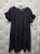 sukienka-almeria-czarny-oversize-kwiaty-3d-falbanka-rozkloszowana-krotki-rekaw-wiskoza-poliester-wloska-modna-wiosna-lato-2026-lekka-kobieca-butik-szykownia-7