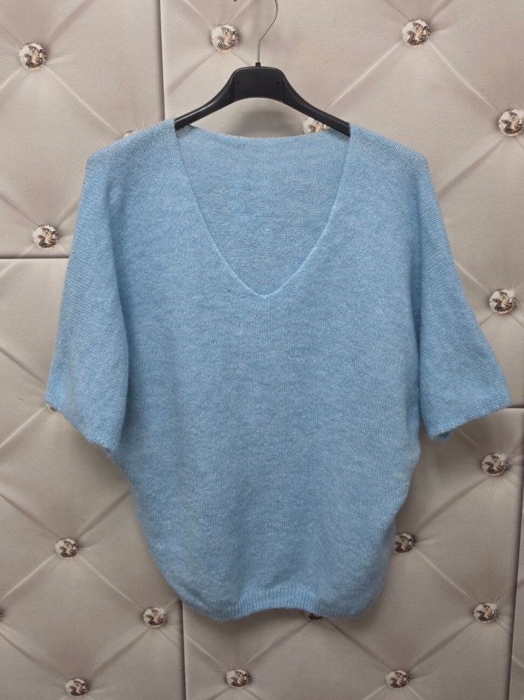 bluzka-sweterkowa-lorvessa-dekolt-v-nietoperz-elastyczna-pastelowa-niebieska-baby-blue-oversize-casual-wiosenna-butik-szykownia-7