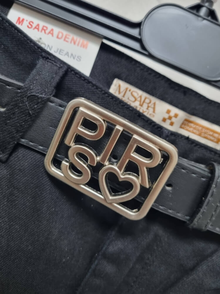 spodnie-jeansy-damskie-msara-bf655-13-mom-fit-czarne-elastyczne-wysoki-stan-pasek-pirso-bawelna-butik-szykownia-10