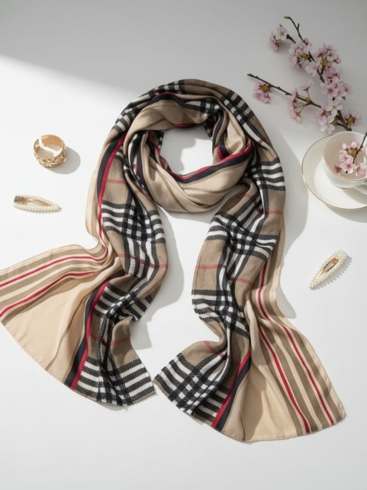 apaszka-szal-virella-bezowa-krata-paski-czarny-czerwony-taupe-ecru-wiskoza-lekka-elegancka-wiosenna-stylowa-butik-szykownia-6