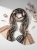 apaszka-szal-virella-bezowa-krata-paski-czarny-czerwony-taupe-ecru-wiskoza-lekka-elegancka-wiosenna-stylowa-butik-szykownia-6