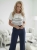bluzka-tshirt-latynka-ocean-biala-paski-granatowe-nadruk-ocean-sailing-ship-bawelna-elastan-letnia-bluzka-damska-marynarski-styl-butik-szykownia-2