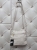 torebka-fashion-bags-l0103-2-jasny-bez-wpadajacy-w-ecru-listonoszka-damska-eko-skora-lekka-regulowany-pasek-zlote-okucia-kieszonka-na-zamek-elegancka-butik-szykownia-7