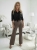 spodnie-galaxy-stayhere-zaszywka-dzwony-szwedy-mocca-brazowe-uniwersalne-sportowe-eleganckie-butik-szykownia-5