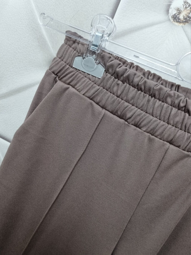 spodnie-galaxy-stayhere-zaszywka-dzwony-szwedy-mocca-brazowe-uniwersalne-sportowe-eleganckie-butik-szykownia-7