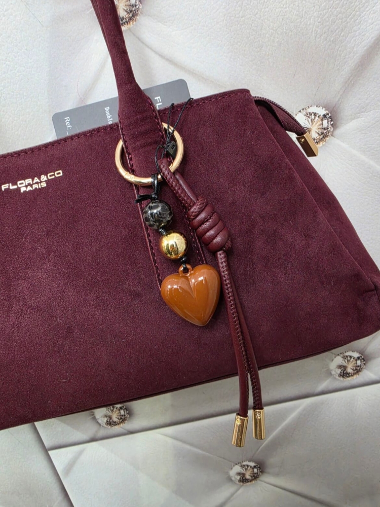 torebka-floraco-f7579-bordowa-bowling-elegancka-damska-zamszowa-ekoskora-pojemna-trzy-komory-zlote-okucia-breloczek-modna-klasyczna-butik-szykownia-2
