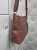 torebka-damska-fd8822-brazowa-karmelowa-listonoszka-ekoskora-regulowany-pasek-kieszonki-na-zamek-codzienna-praktyczna-butik-szykownia-6