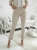 jeansy-mom-fit-bezowe-damskie-delux-design-1998-11-elastyczne-spodnie-jeans-jasny-bez-wysoki-stan-wiosenne-butik-szykownia-1