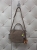 torebka-zamszowa-floraco-f7512-taupe-bezowa-elegancka-torebka-damska-na-ramie-do-reki-z-paskiem-regulowanym-zamek-kieszonki-breloczek-butik-szykownia-7