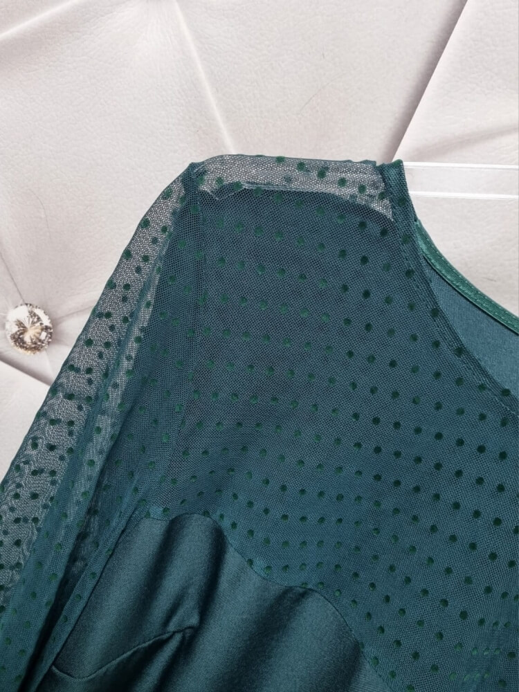 bluzka-valentina-tiulowe-rekawy-kropki-zielona-butelkowa-polska-produkcja-madex-bawelna-elastyczna-elegancka-butik-szykownia-8