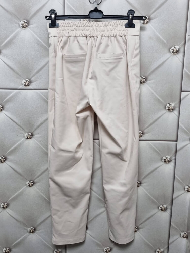 bbcollection-spodnie-cygaretki-ecru-damskie-eleganckie-elastyczne-zlota-ozdoba-kieszenie-polska-produkcja-premium-butik-szykownia-8