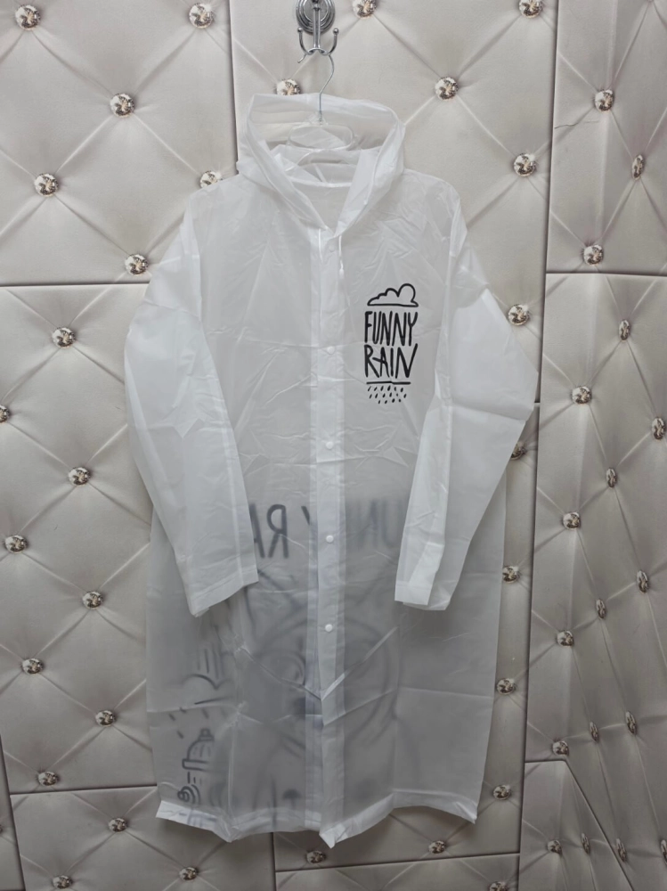 bialy-transparenty-plaszcz-przeciwdeszczowy-bruno-rossi-d23-limitowana-edycja-raincoat-damski-wodoodporny-z-kapturem-oversize-lekki-na-deszcz-podrozny-modny-butik-szykownia-10