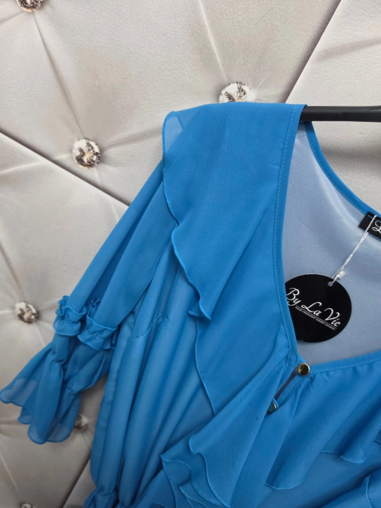 kombinezon-damski-dori-niebieski-elegancki-kombinezon-z-falbana-lekki-letni-kombinezon-na-komunie-przyjecia-by-la-vie-polska-produkcja-butik-szykownia-8