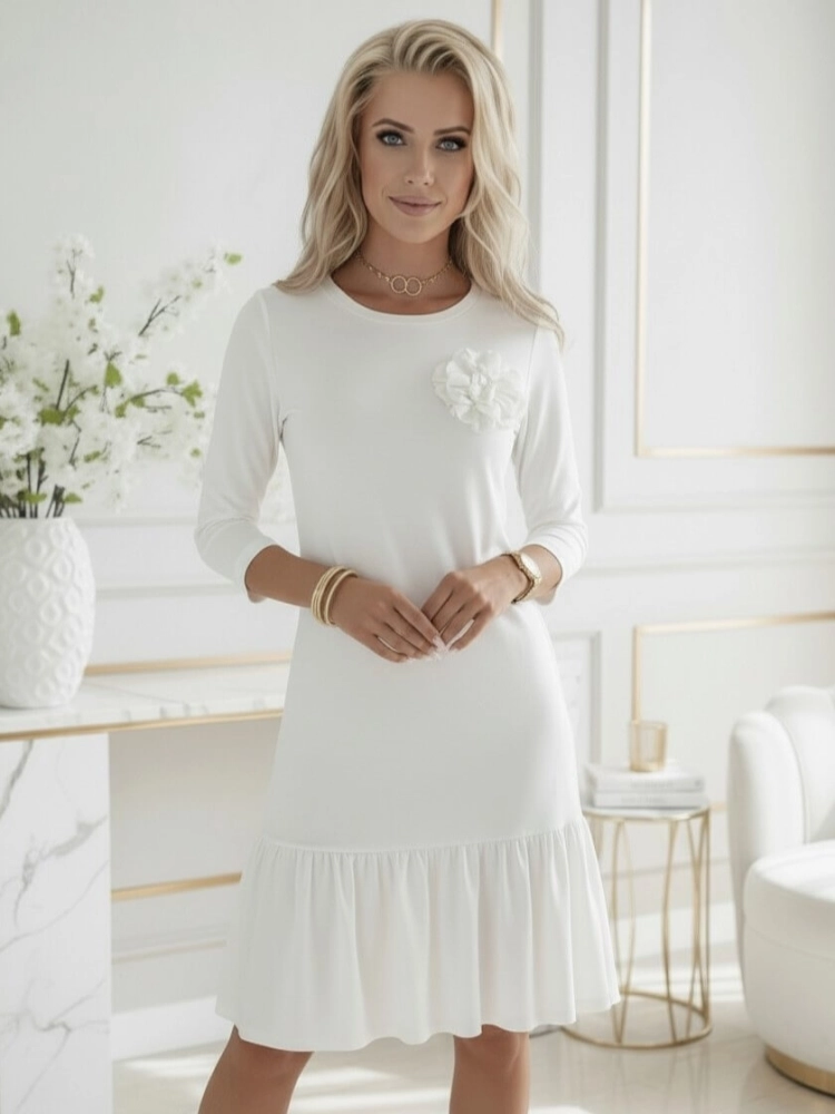 sukienka-blanca-biala-elegancka-sukienka-z-kwiatem-falbana-wloska-sukienka-oversize-lekka-letnia-sukienka-na-komunie-przyjecia-butik-szykownia-2