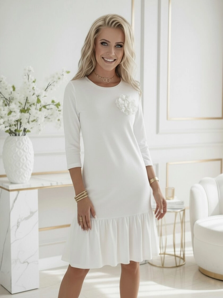 sukienka-blanca-biala-elegancka-sukienka-z-kwiatem-falbana-wloska-sukienka-oversize-lekka-letnia-sukienka-na-komunie-przyjecia-butik-szykownia-7