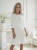 sukienka-blanca-biala-elegancka-sukienka-z-kwiatem-falbana-wloska-sukienka-oversize-lekka-letnia-sukienka-na-komunie-przyjecia-butik-szykownia-7