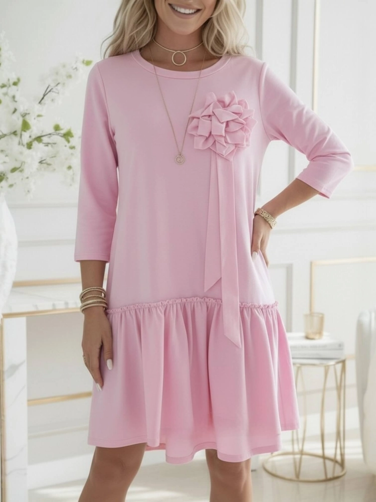 sukienka-rozowa-rosalia-z-kwiatem-falbana-oversize-maselko-komunia-wiosna-elegancka-wloska-butik-szykownia-1