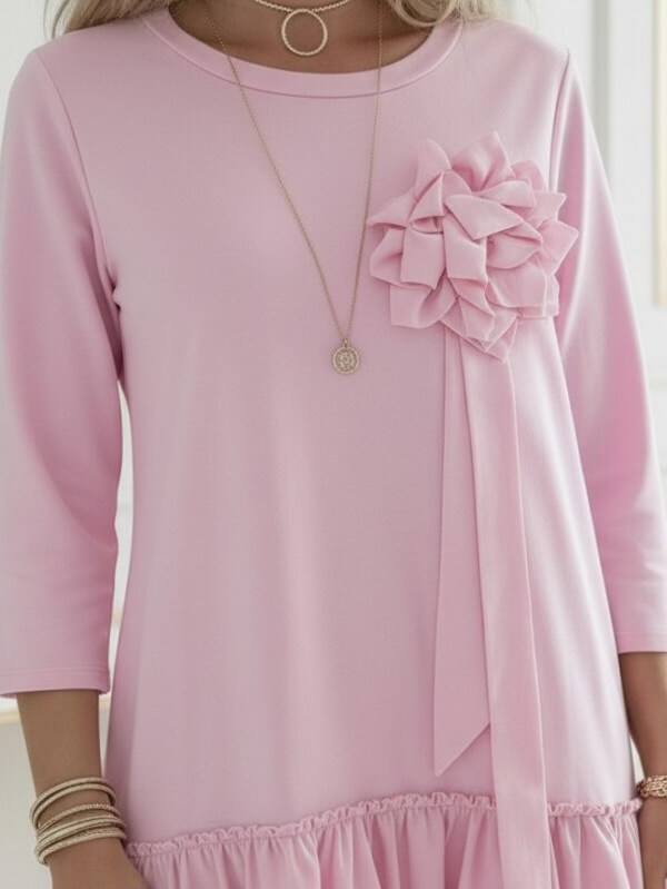 sukienka-rozowa-rosalia-z-kwiatem-falbana-oversize-maselko-komunia-wiosna-elegancka-wloska-butik-szykownia-6