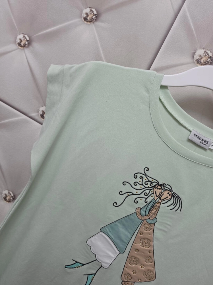 bluzka-tshirt-madnes-mietowa-aplikacja-3d-krotki-rekaw-premium-polska-produkcja-bawelna-elastyczna-rozmiary-1-2-3-codzienna-elegancka-butik-szykownia-9