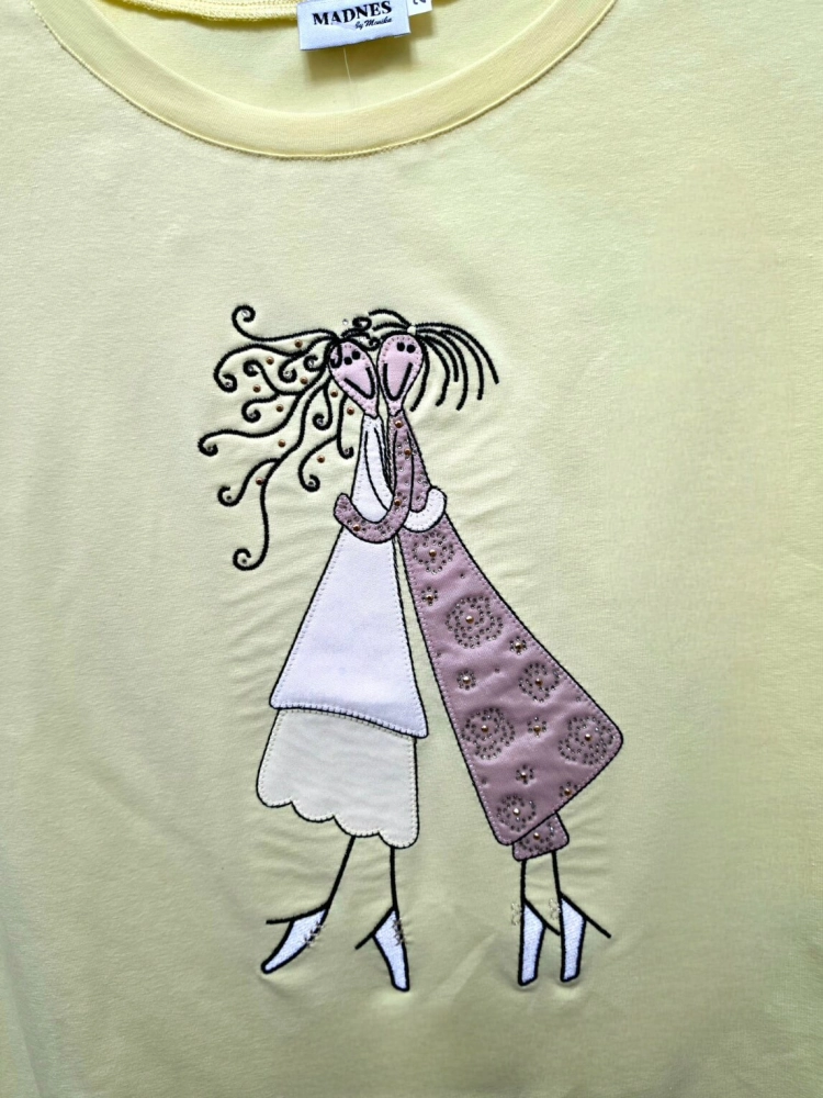 bluzka-tshirt-madnes-zolta-aplikacja-3d-krotki-rekaw-premium-polska-produkcja-bawelna-elastyczna-rozmiary-1-2-3-codzienna-elegancka-butik-szykownia-9