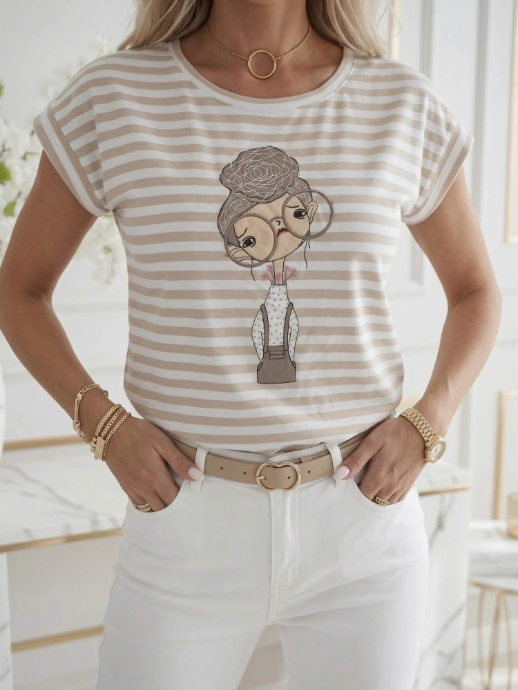 bluzka-tshirt-madnes-paski-bezowe-biale-aplikacja-3d-krotki-rekaw-premium-polska-produkcja-bawelna-elastyczna-rozmiary-1-2-3-codzienna-elegancka-butik-szykownia-1