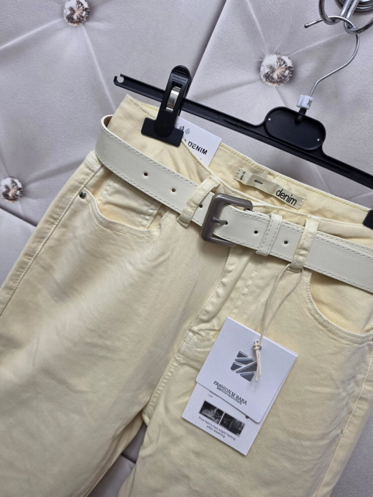 spodnie-jeansy-m-sara-bf5226-80a-mom-fit-pastelowy-zolty-wysoki-stan-pasek-w-zestawie-wygodne-modne-damskie-bawelna-elastan-wiosenne-butik-szykownia-7