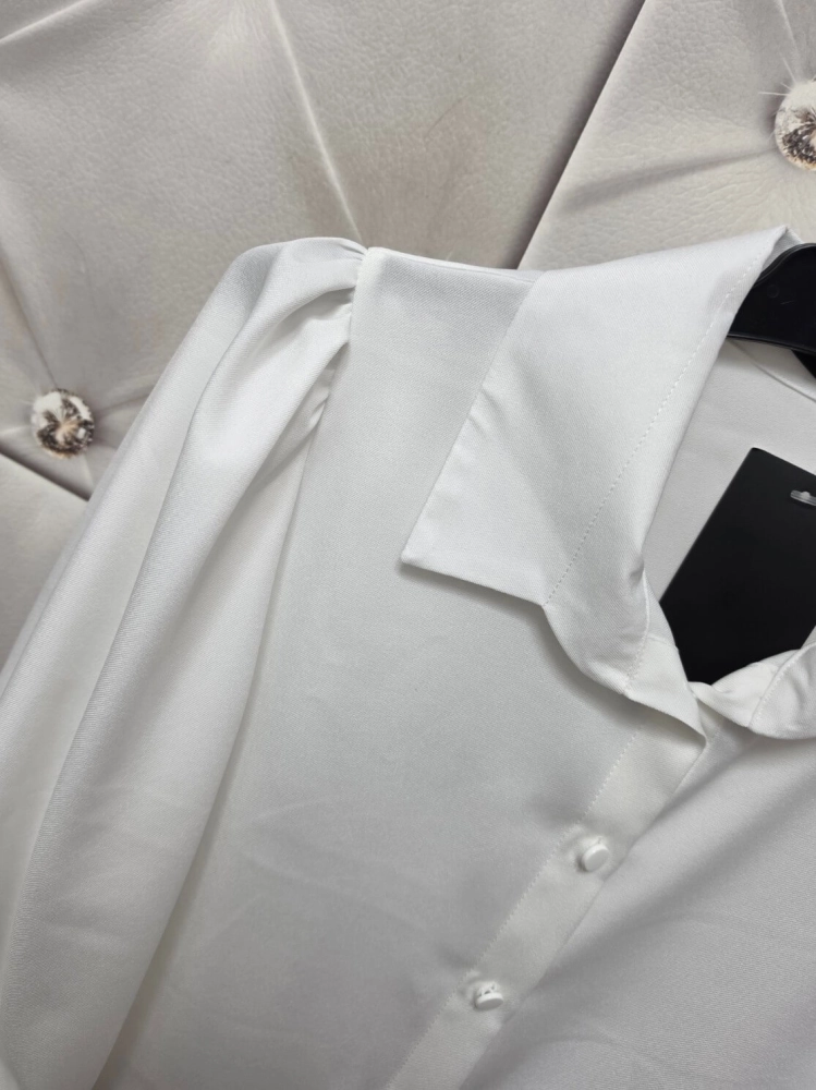 bluzka-koszulowa-novum-menta-biala-elegancka-damska-kolnierzyk-rekaw-bishop-wiskoza-polska-produkcja-wiosenna-butik-szykownia-8