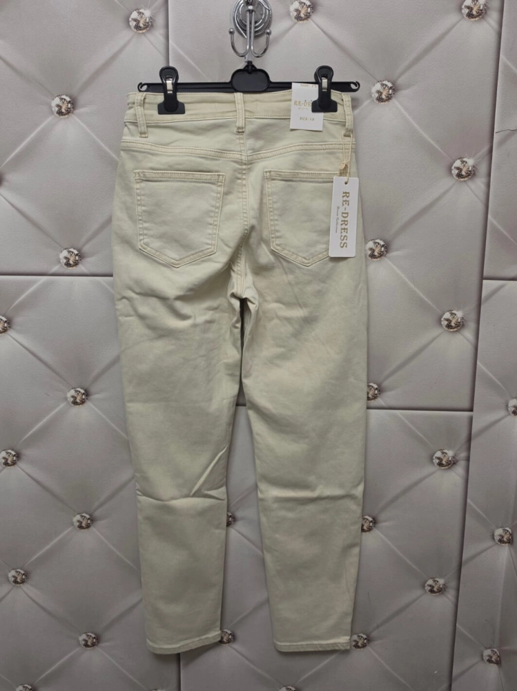 spodnie-jeansy-re-dress-re3101-2-mom-fit-jasny-bez-elastyczne-damskie-wysoki-stan-wiosenne-modne-casual-delux-design-butik-szykownia-9