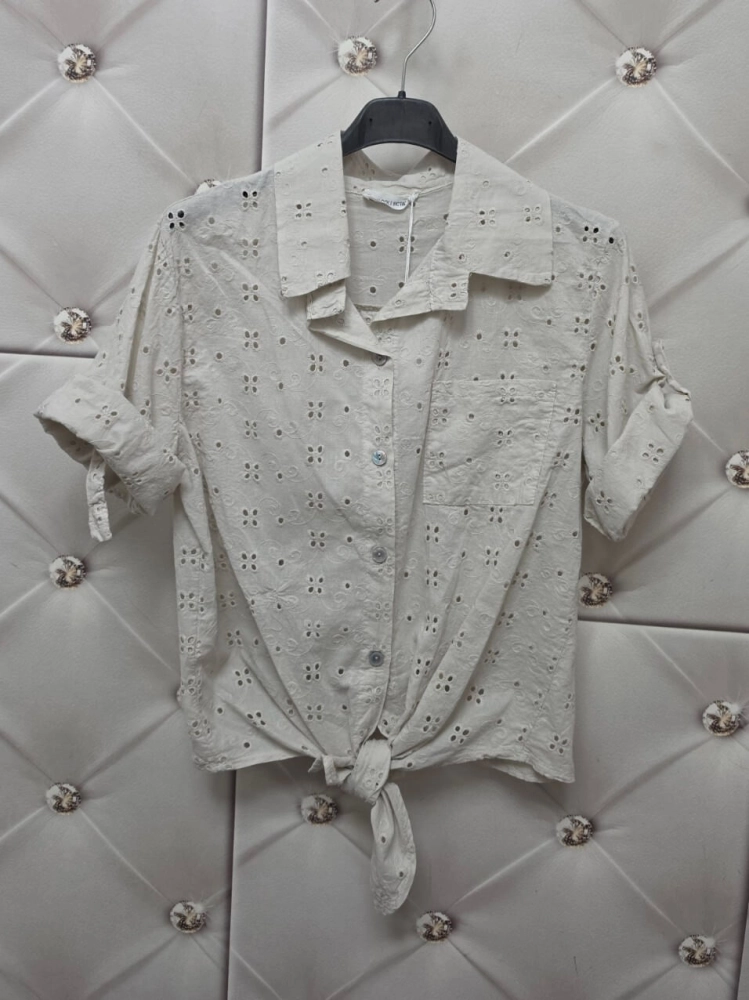 bluzka-koszulowa-bezowa-azurowa-wiazana-krotka-bawelna-letnia-kobieca-stylowa-butik-szykownia-8