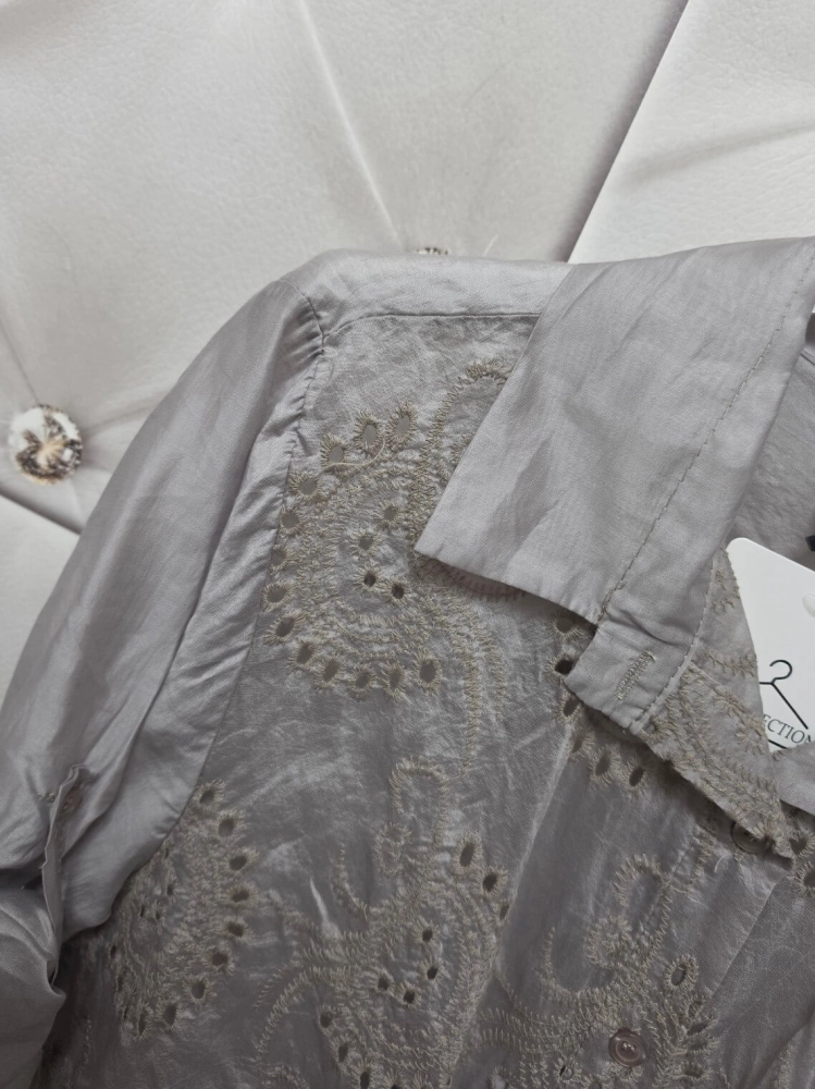 bluzka-koszulowa-luminara-mist-fango-haftowana-mgielka-tencel-lekka-przewiewna-wiazana-damska-elegancka-butik-szykownia-9