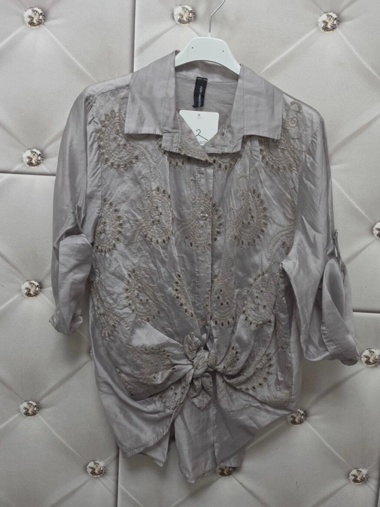 bluzka-koszulowa-luminara-mist-fango-haftowana-mgielka-tencel-lekka-przewiewna-wiazana-damska-elegancka-butik-szykownia-10