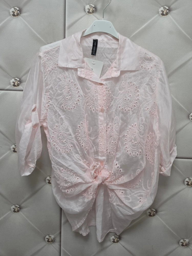 bluzka-koszulowa-luminara-mist-pudrowy-roz-haftowana-mgielka-tencel-lekka-przewiewna-wiazana-damska-elegancka-butik-szykownia-11