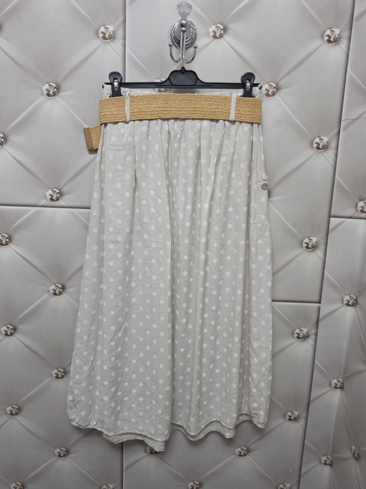 spodnica-midi-milena-dots-jasny-bez-biale-kropki-guma-w-pasie-pasek-kieszenie-guziczki-wiskoza-letnia-spodnica-damska-butik-szykownia-10