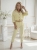 komplet-sztruksowy-blue-vento-pastelowy-zolty-bluza-spodnie-cienki-sztruks-bawelna-guma-w-pasie-pasek-mom-fit-wiosna-lato-butik-szykownia-6